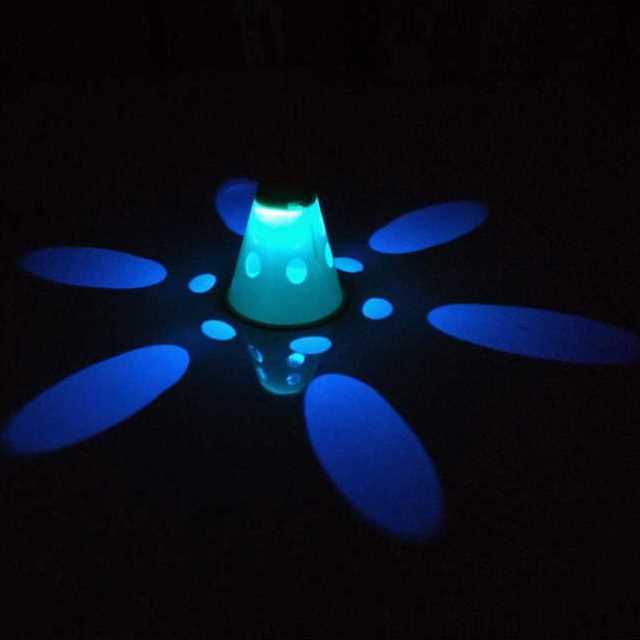 20 projectors (self-carried batteries) for 2 bags
